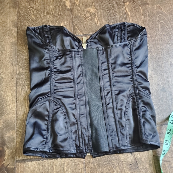 Missguided black corset - Picture 4 of 6